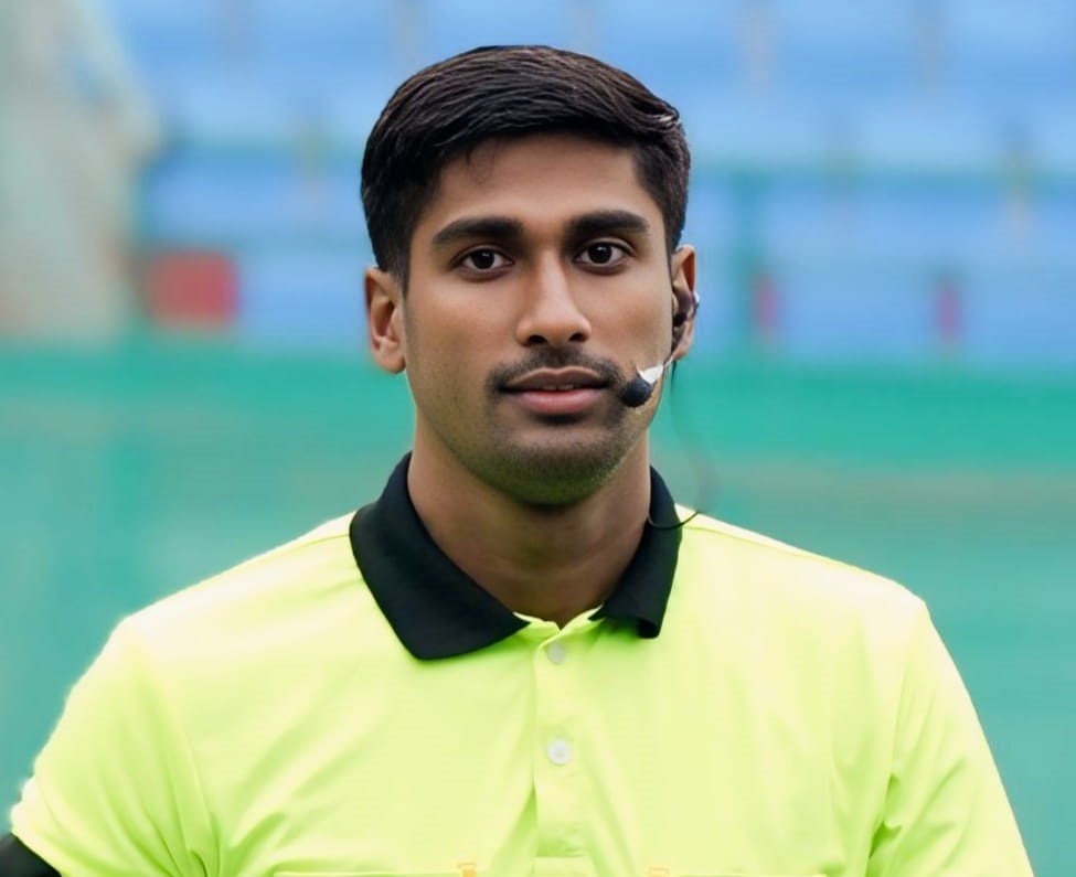 Debujit singh yadav football referee kanpur