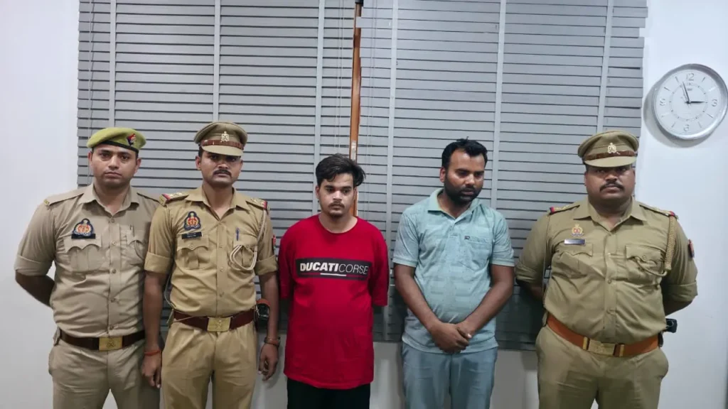 गोविंद नगर पुलिस द्वारा चोरी के मामले में गिरफ्तार किए गए दो आरोपी