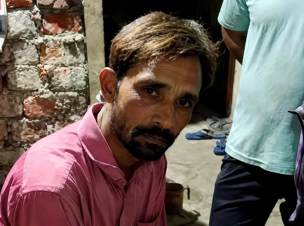 कानपुर में सोशल मीडिया अलर्ट मिलने के बाद कार्रवाई करती पुलिस टीम