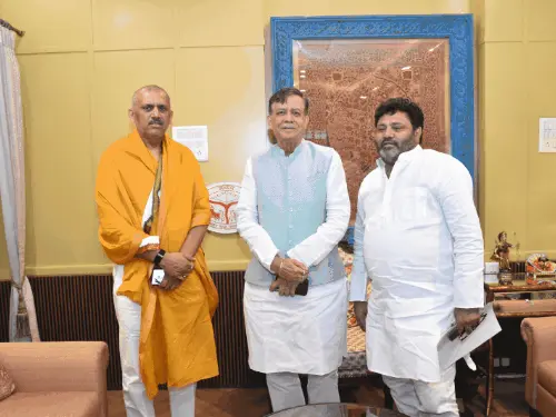 अमिताभ बाजपेयी विशेषाधिकार हनन मामले में विधानसभा सचिवालय द्वारा कानपुर प्रशासन से रिपोर्ट तलब