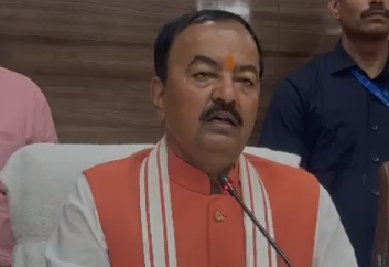 कानपुर में अखिलेश यादव और कांग्रेस पर बयान देते उत्तर प्रदेश के उप मुख्यमंत्री केशव प्रसाद मौर्य