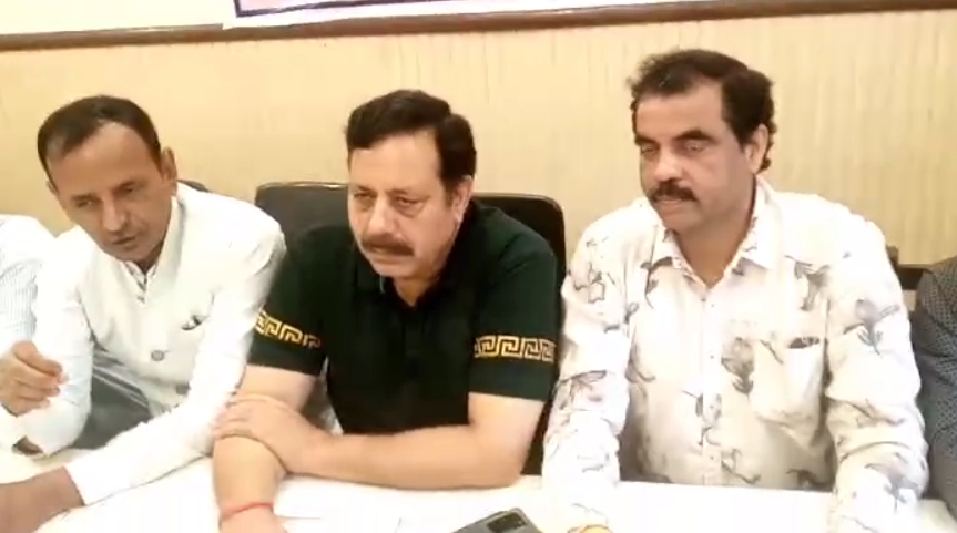 यूपी सीमेंट डीलर एसोसिएशन के नवनिर्वाचित अध्यक्ष संजय सिंह भदौरिया
