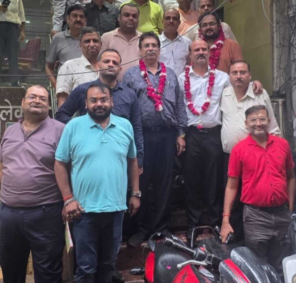 कानपुर चौक सराफा कमेटी चुनाव: प्रमोद वर्मा अध्यक्ष, अश्विनी वर्मा बने महामंत्री