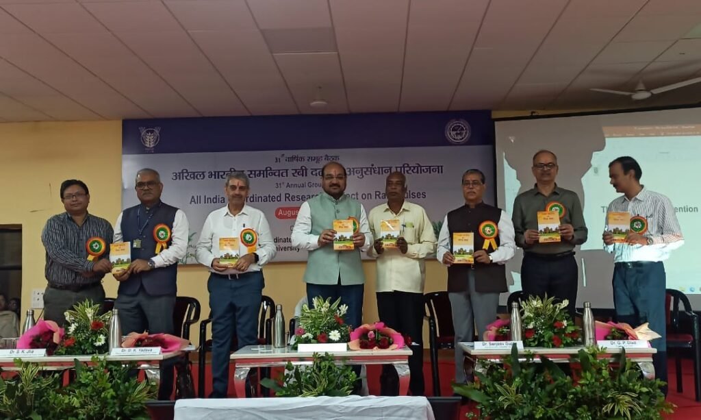 CSA कानपुर में रबी दलहन अनुसंधान की वार्षिक बैठक में जुटे कृषि वैज्ञानिक