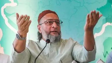 कानपुर में असदुद्दीन ओवैसी ने 2027 चुनाव को लेकर 10 सीटों पर AIMIM उतारने की बात कही और विपक्षी दलों को गठबंधन का प्रस्ताव दिया।