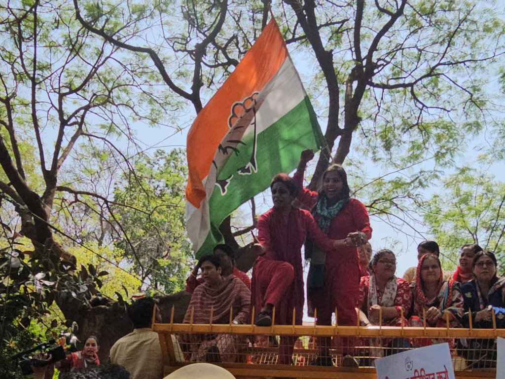 लखनऊ में SIR और मतदाता सूची के मुद्दे पर कांग्रेस का प्रदर्शन